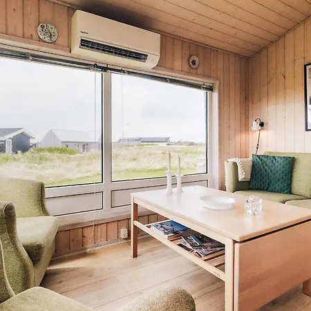 4 Person In Lokken-by Traum
